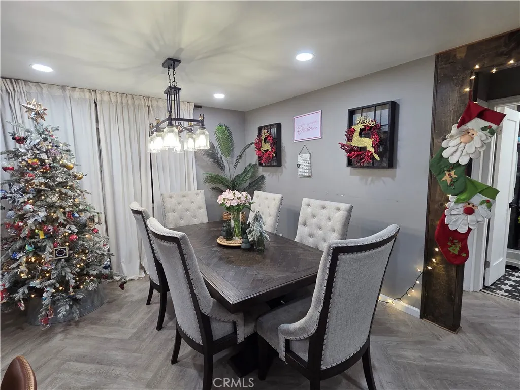 651 Record, East Los Angeles, California 90023 home-pic-4